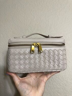 Woven Cream Beige Crossbody Cosmetic Bag with Gold Hardware